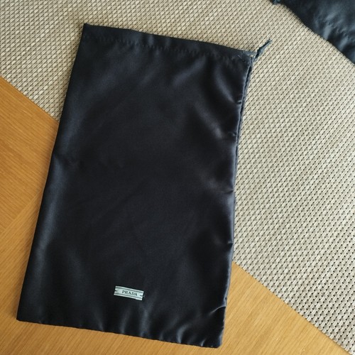 Prada dust bag - 35, 21cm